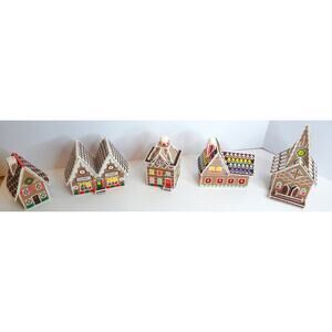 Vintage Christmas Gingerbread Village Plastic Canvas Set Of 5